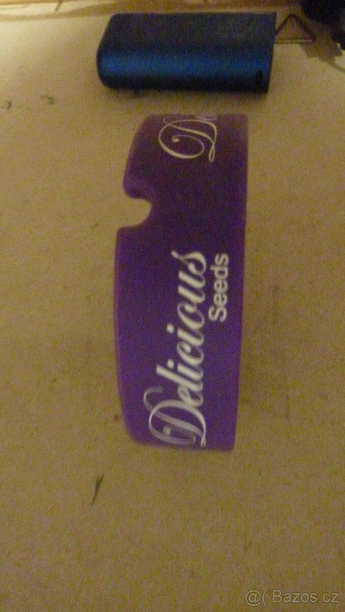 ELEKTRONICKÉ ZAŘÍZENÍ S PŘÍSLUŠENSTVÍM, VÝBAVOU - 10