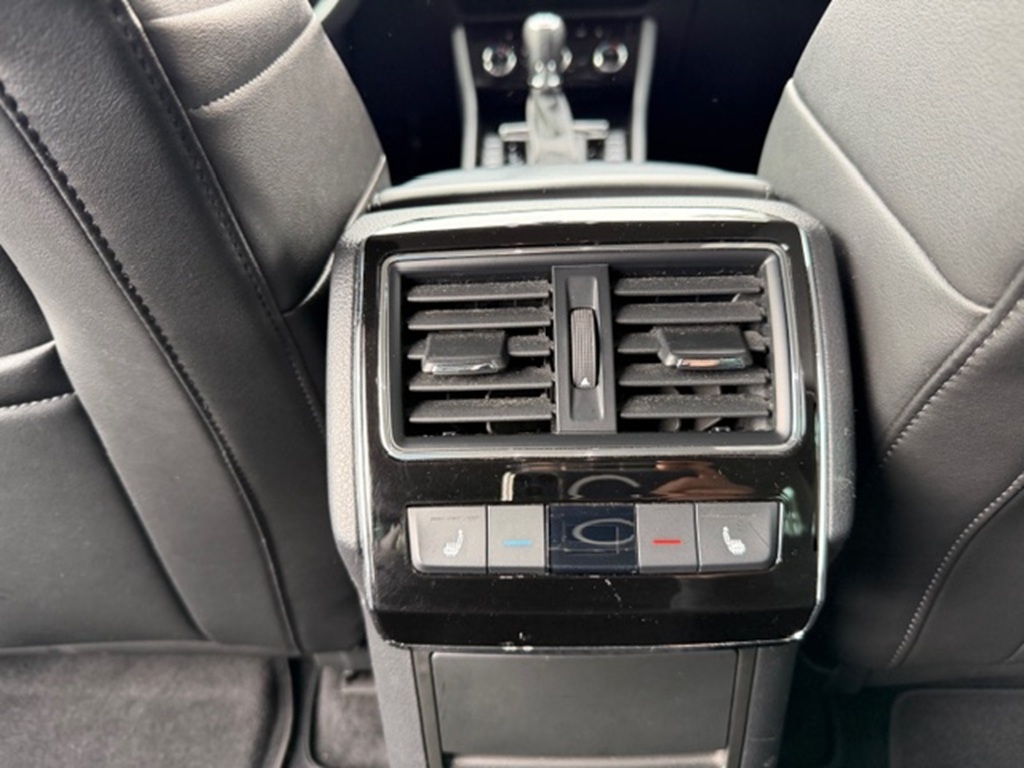 Škoda Superb 2.0 TSI DSG L&K 4x4,CZ - 10