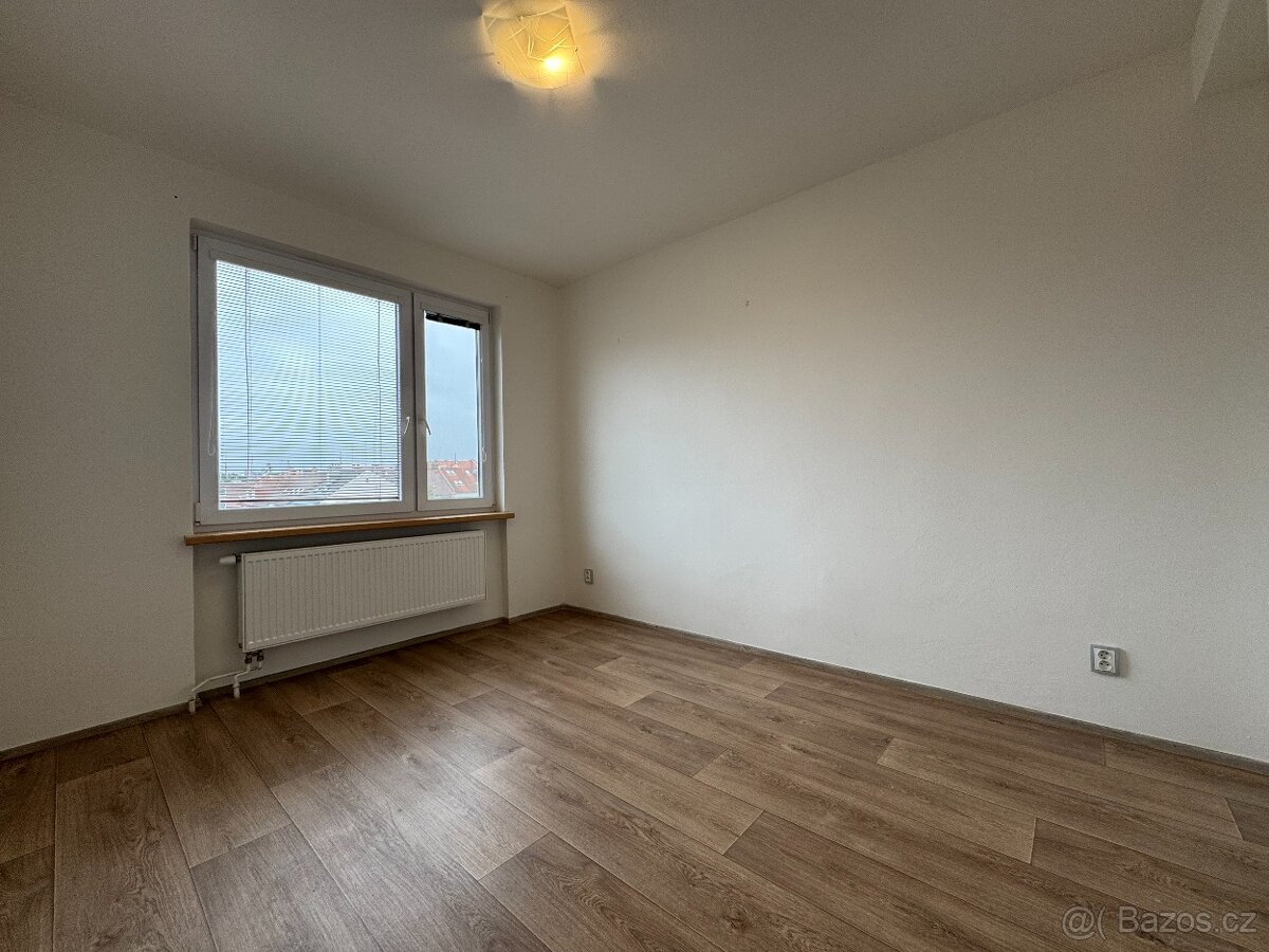 Pronájem bytu 3+1 68 m² Rožkova, Pardubice - 10