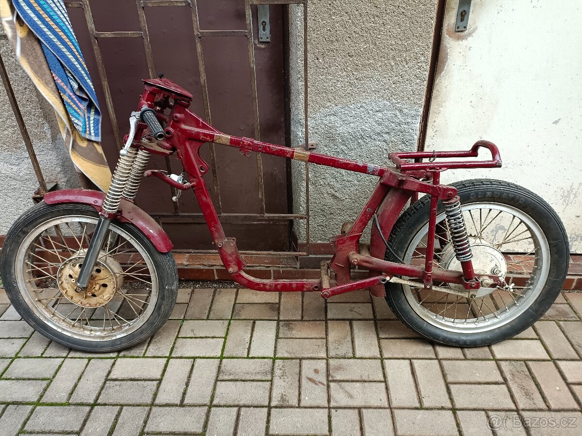 rám jawa pérák komunista závodní dobový silniční či motokára - 10