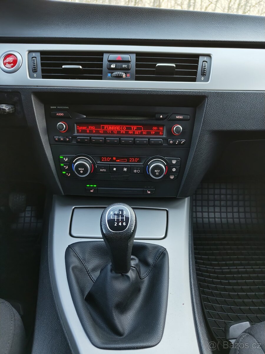 BMW Rad 3 Touring 318d - 10