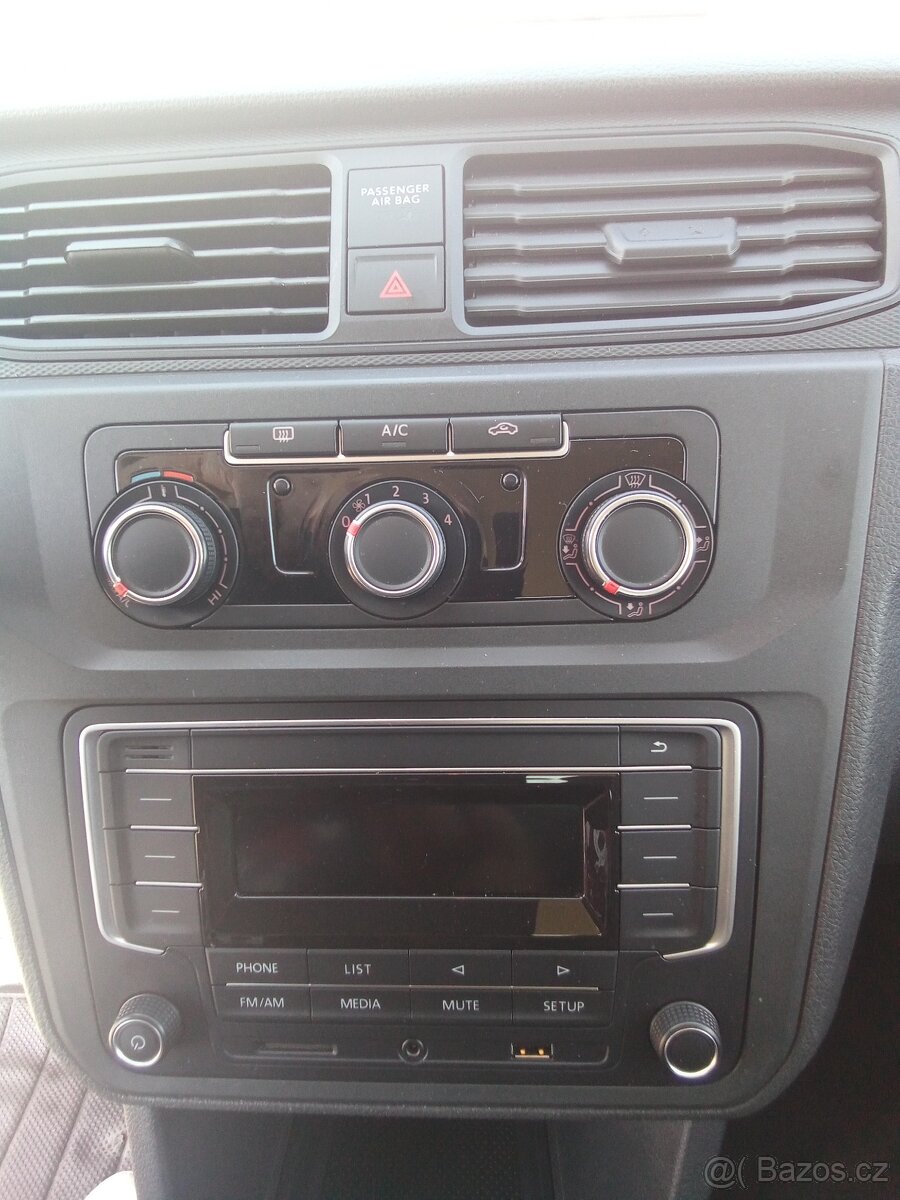 Volkswagen Caddy 2.0TDi, 4MOTION, VÝB.STAV - 10