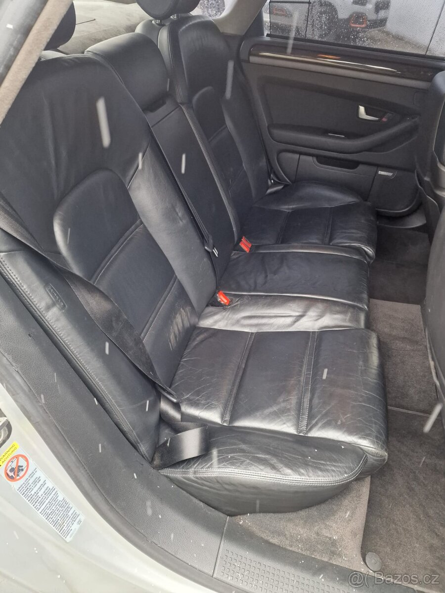 Audi a8 4.2i max vybava - 10