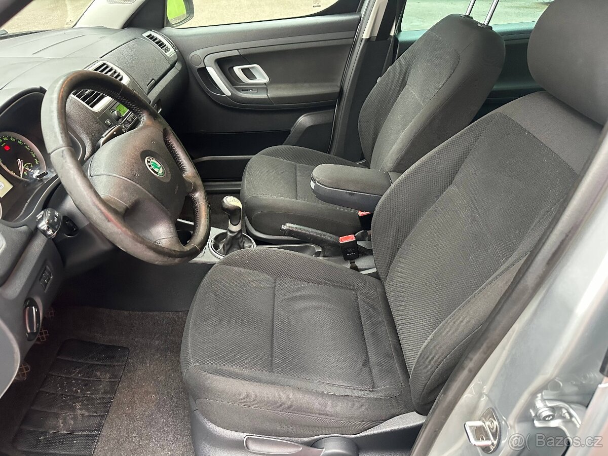 ŠKODA ROOMSTER 1.4TDi AMBITION - 10