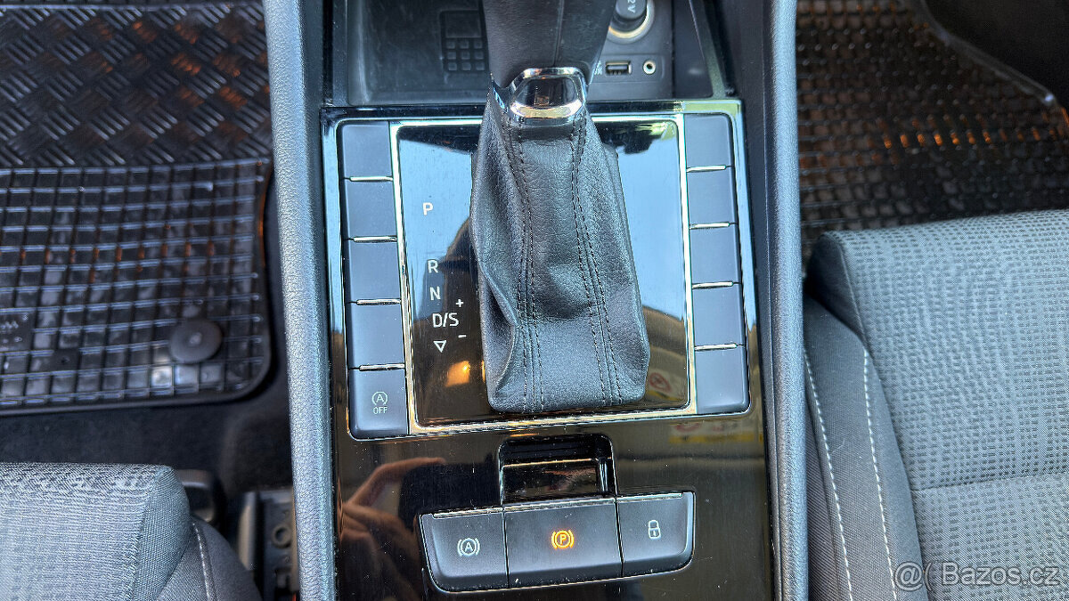 Škoda Superb Combi III (3), 12/2015 , 2.0TDI 110kW automat - 10