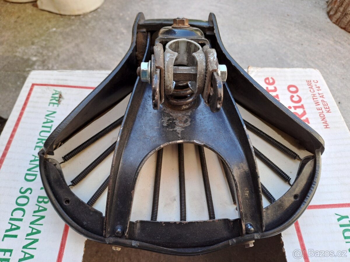 Sedlo Babetta 228, 207 - 10