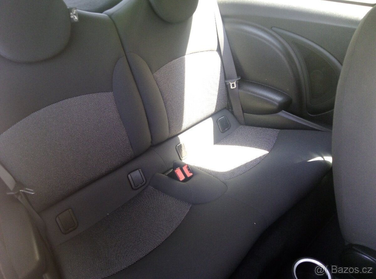 Mini Cooper one 1.6 90kw TOP STAV - 10