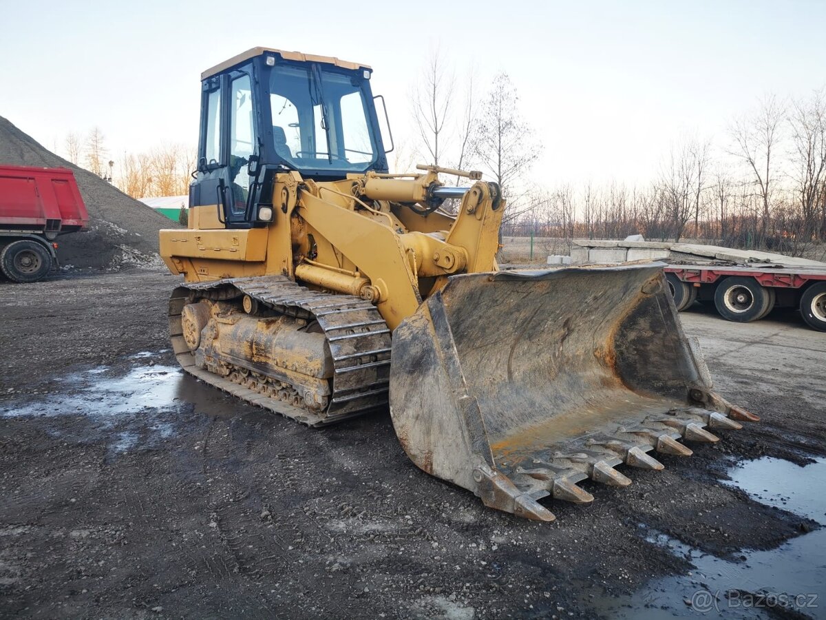 Pasovy nakladač 963c - 10