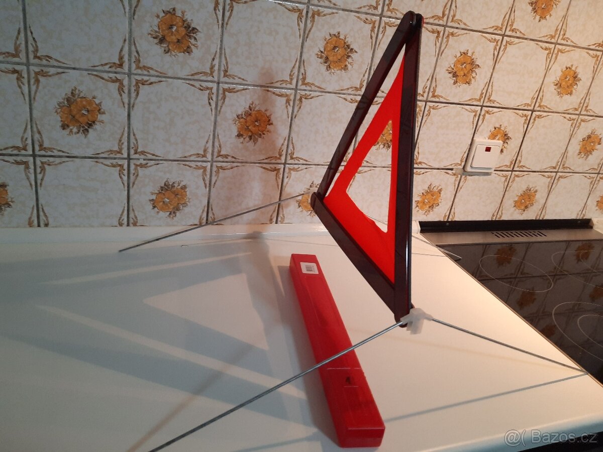 Hasicí přístroj do auta,hasičák práškový 6 kg,koncová světla - 10