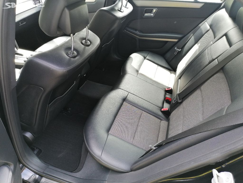 Mercedes-Benz E250 CDI Avantgarde - 10