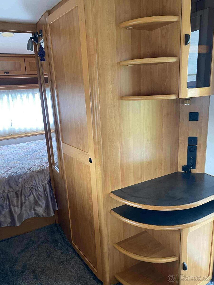 Hymer Eriba Nova 491/ MOVER/pevná postel - 10