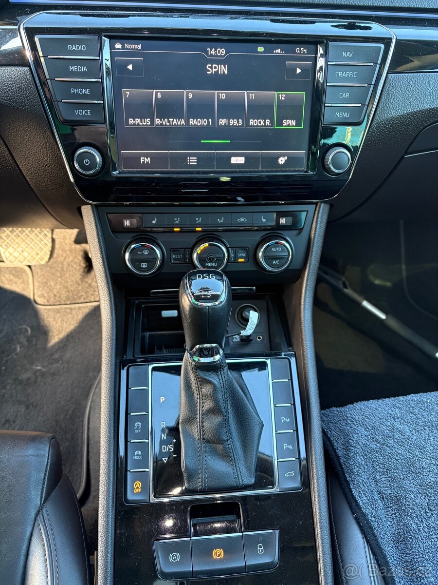 Škoda Superb III – L & K– 2.0 TDi 140 kW – Perfektní stav - 10