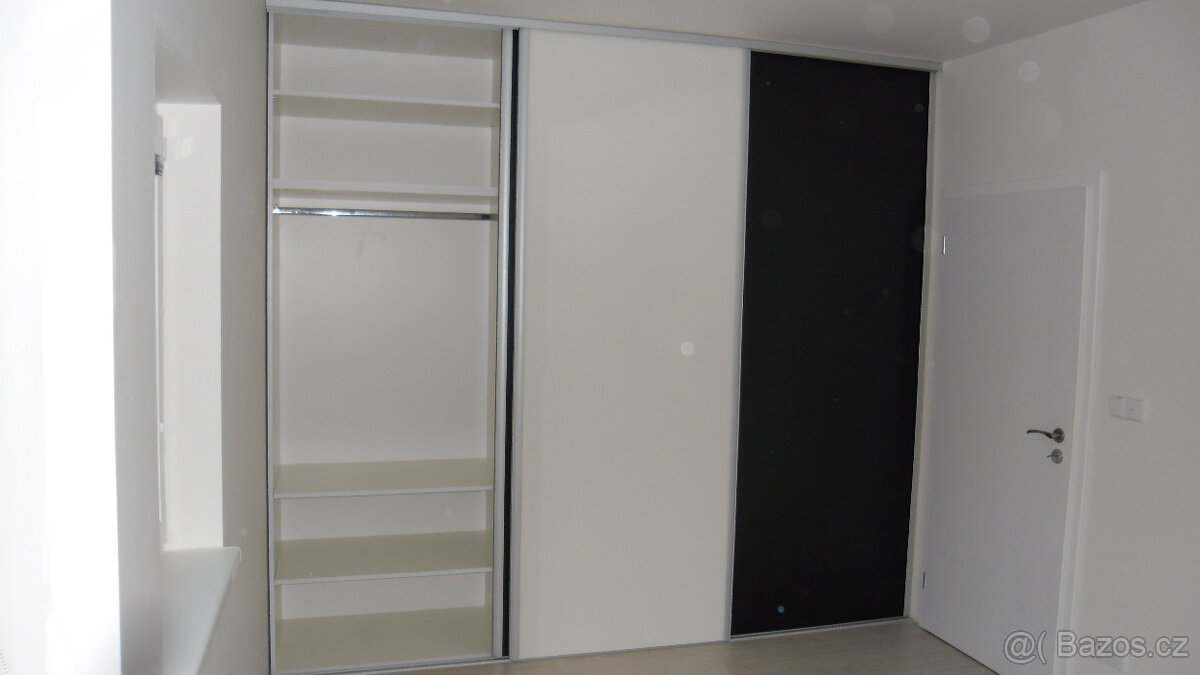 Vestavěné skříně všech rozměrů - 10