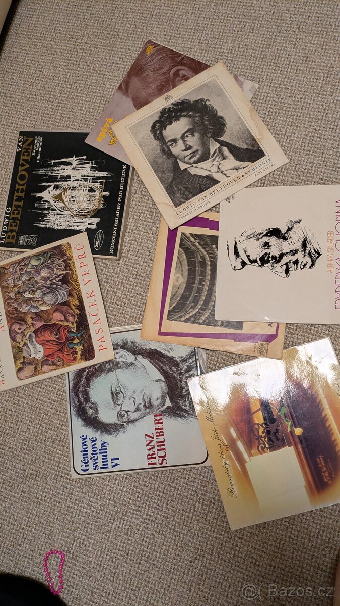 Gramofon + desky - 10