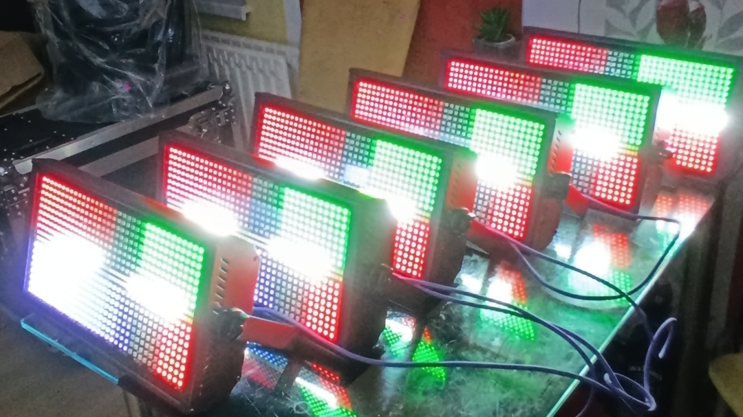 Atomic LED Strobe Panel + Case - 10