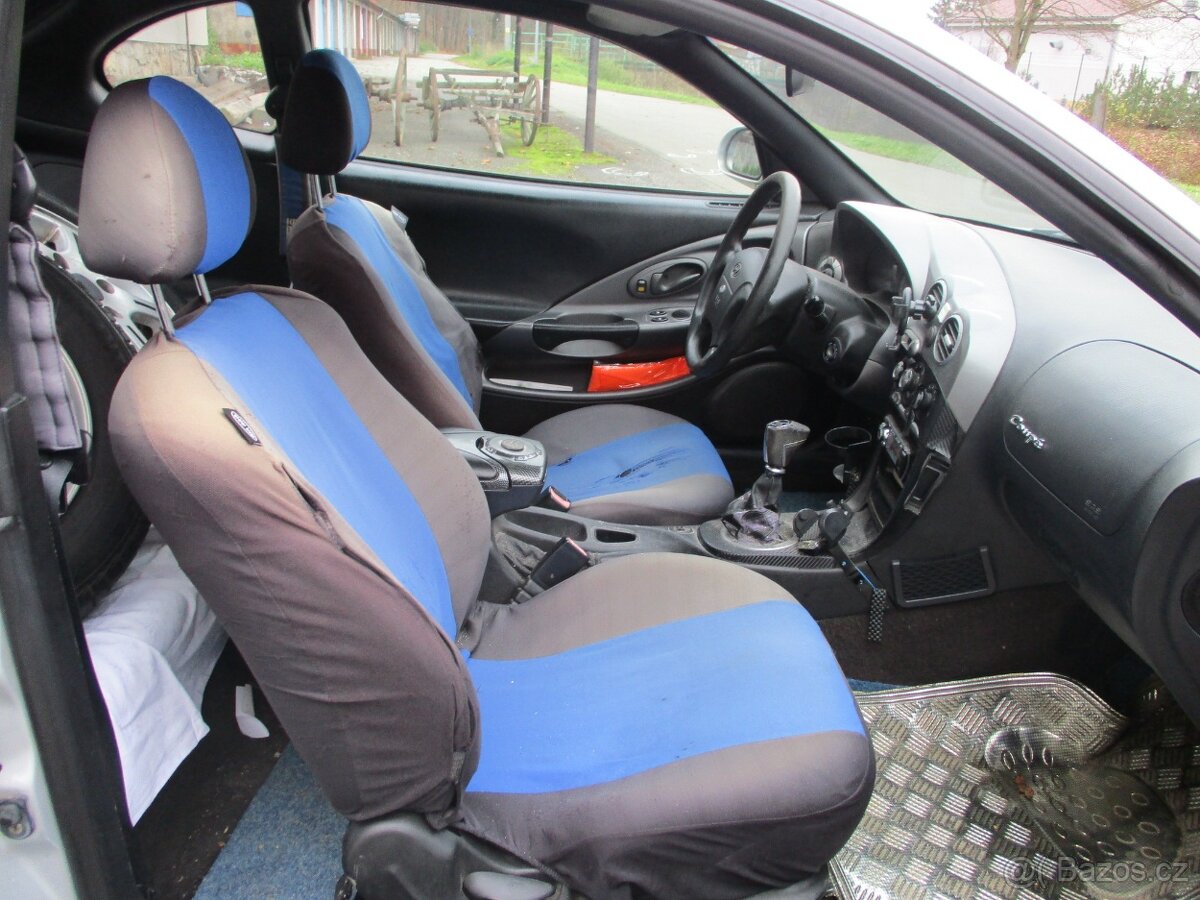 HYUNDAI LANTRA COUPE - 1.6 i - 10