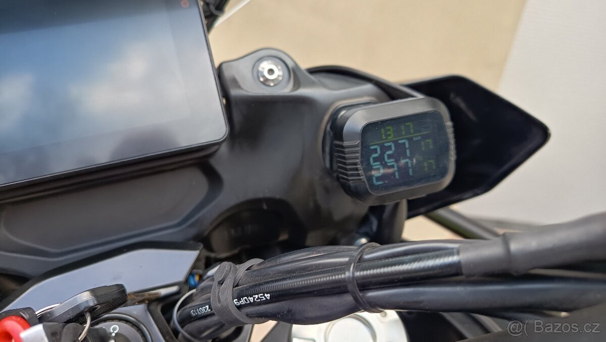 Benelli TRK 702 X - 10