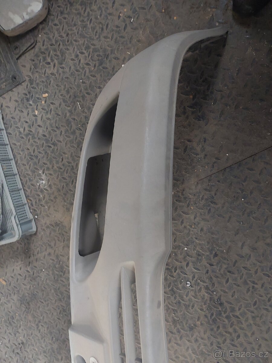 Přední část mercedes sprinter 2006 - 10