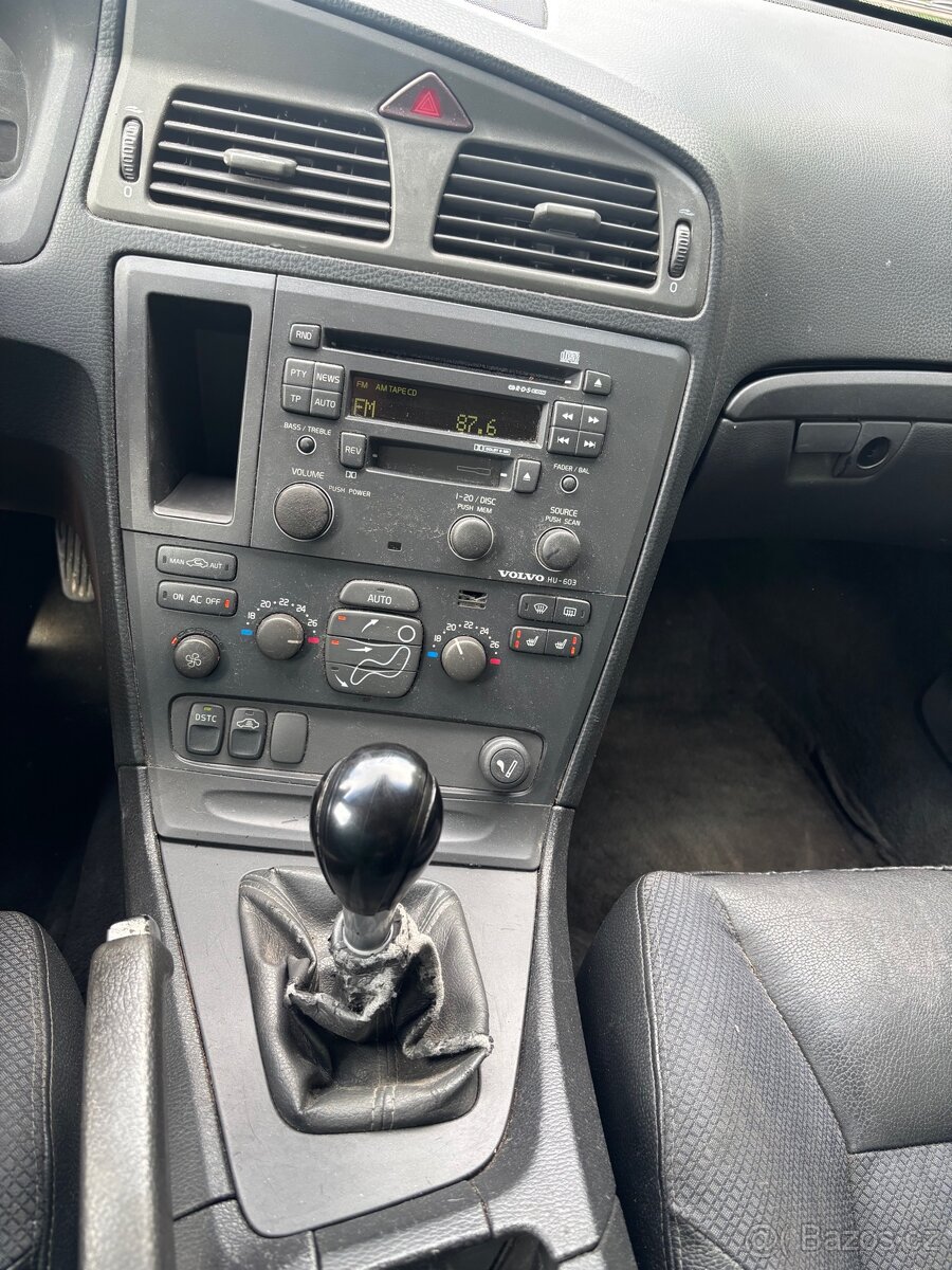 Volvo S60 2.4D 96kW - 10