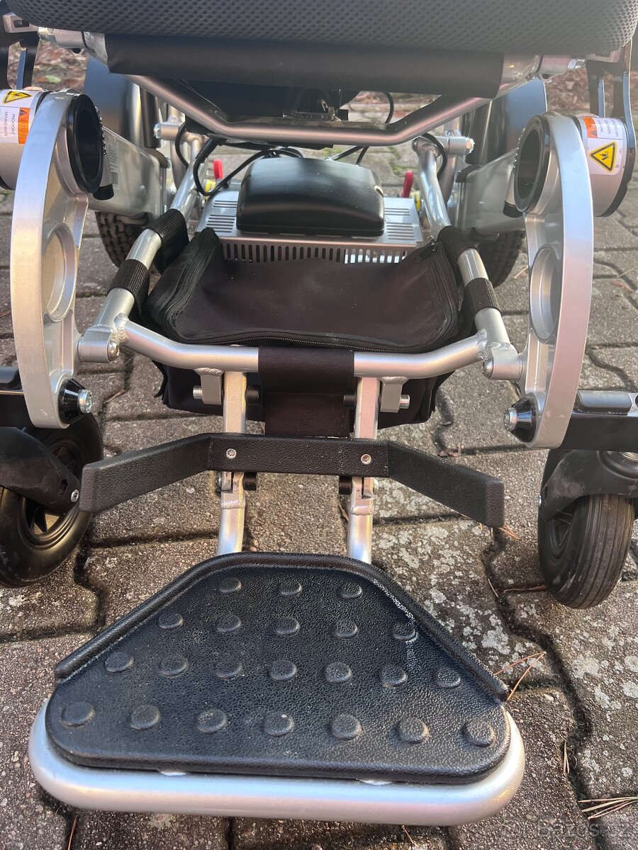 Elektrický invalidní vozík - 10