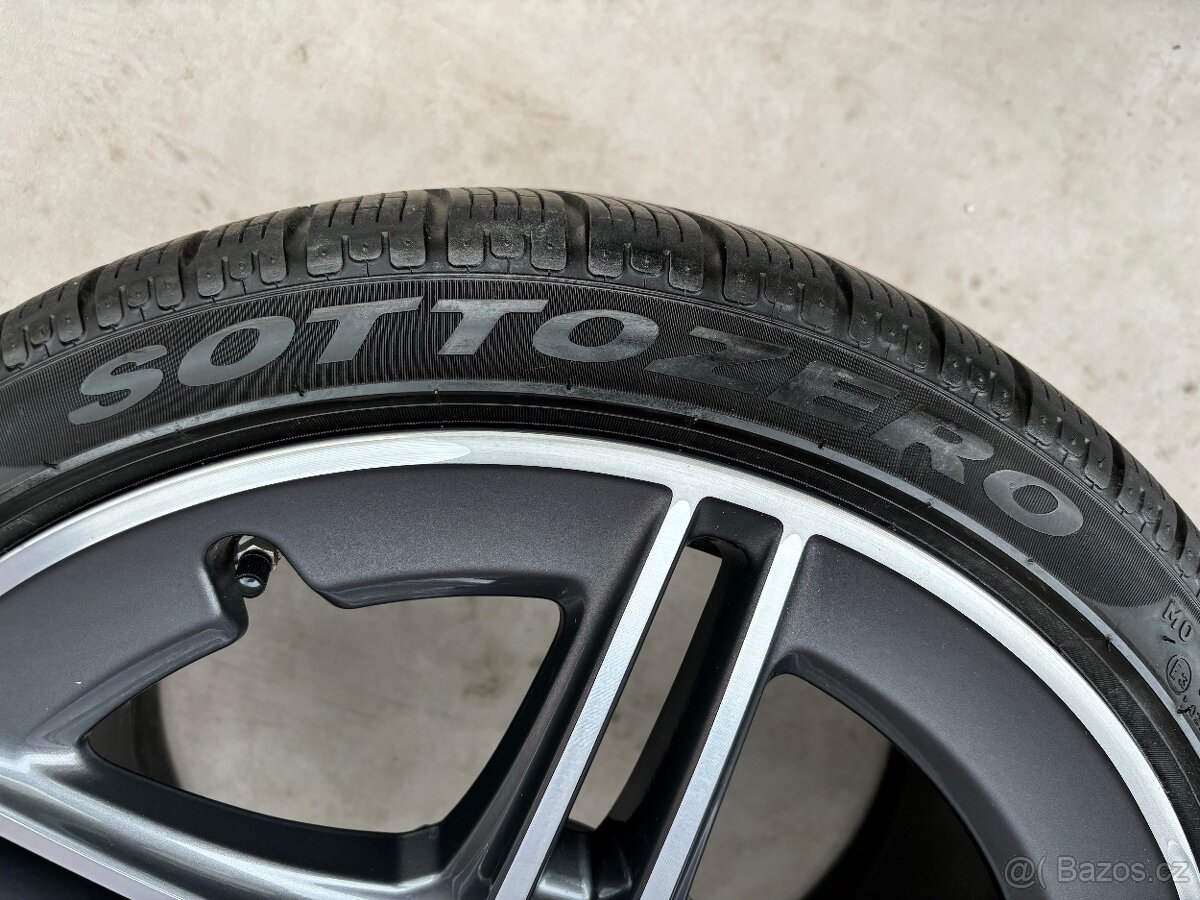 Mercedes R19 z C63 AMG C63s Coupe 5x112 - 10