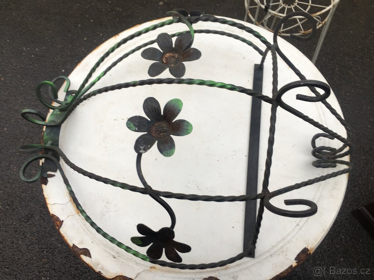 Stojan na kvetiny - 10