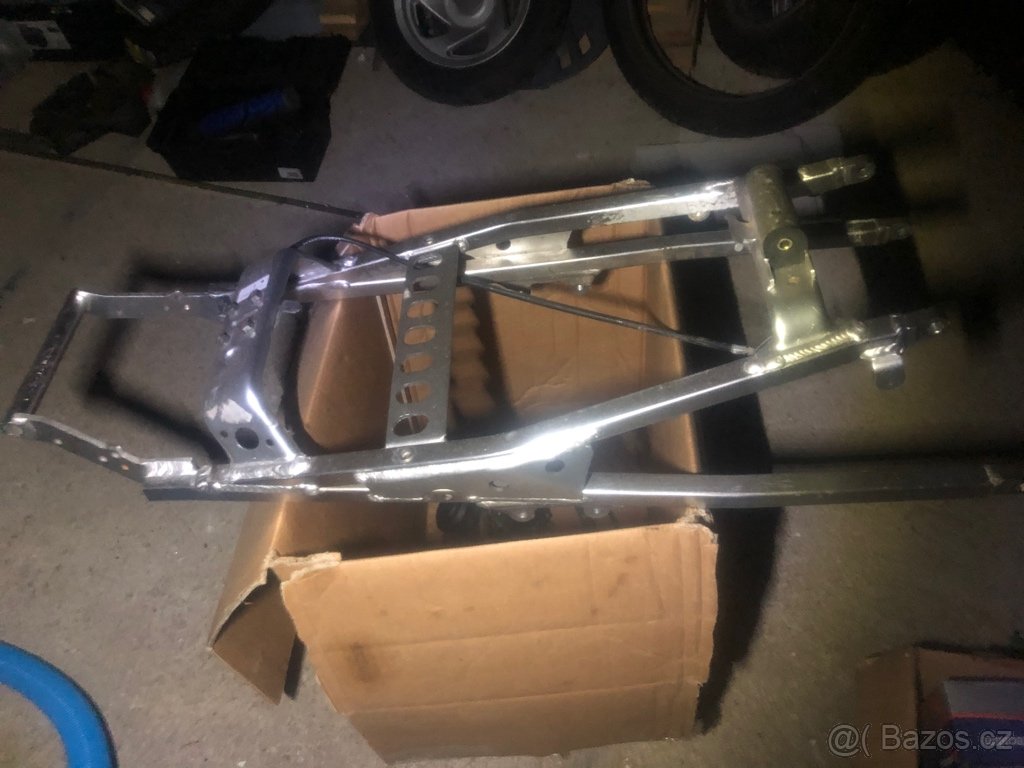 Yamaha r6 díly - 10