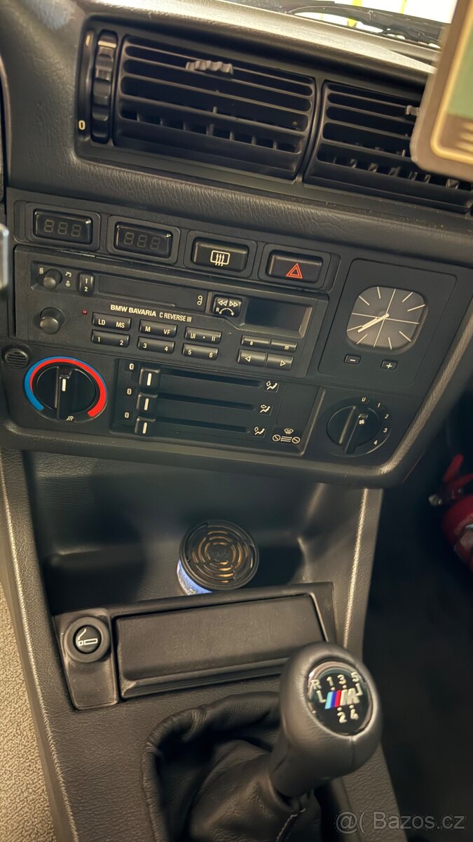 Bmw E30 V8 - Rezervace - 10