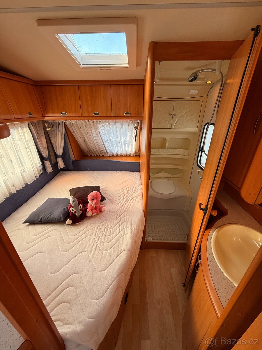 Hobby DeLuxe 460 UFe/1.300KG/SPRCHA/WC/4MÍSTA/2005 - 10