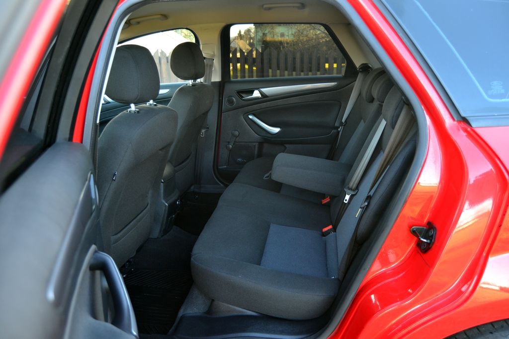 Ford Mondeo 2.0 TDCI Ambiente kombi facelift - 10