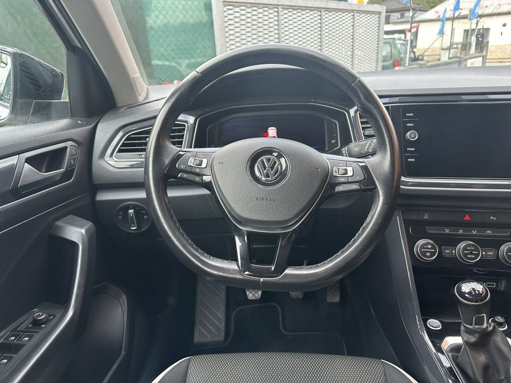 VW T-ROC 1.6TDi 85kW Navigace - 10