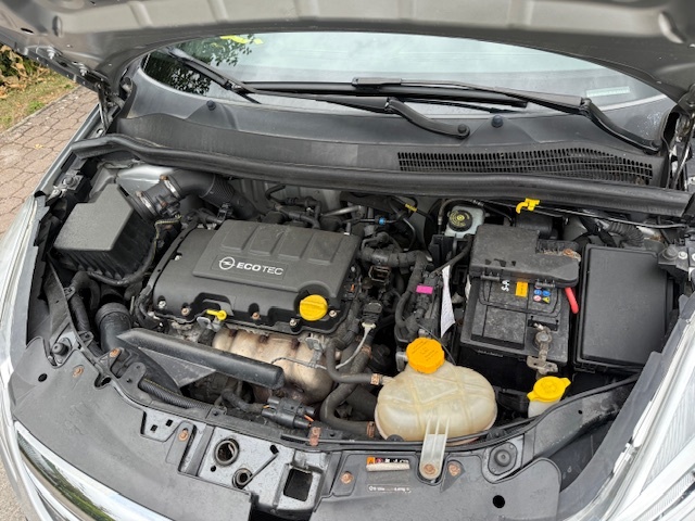 Opel Corsa 1,2i Nová STK klima zimáky benzín - 10