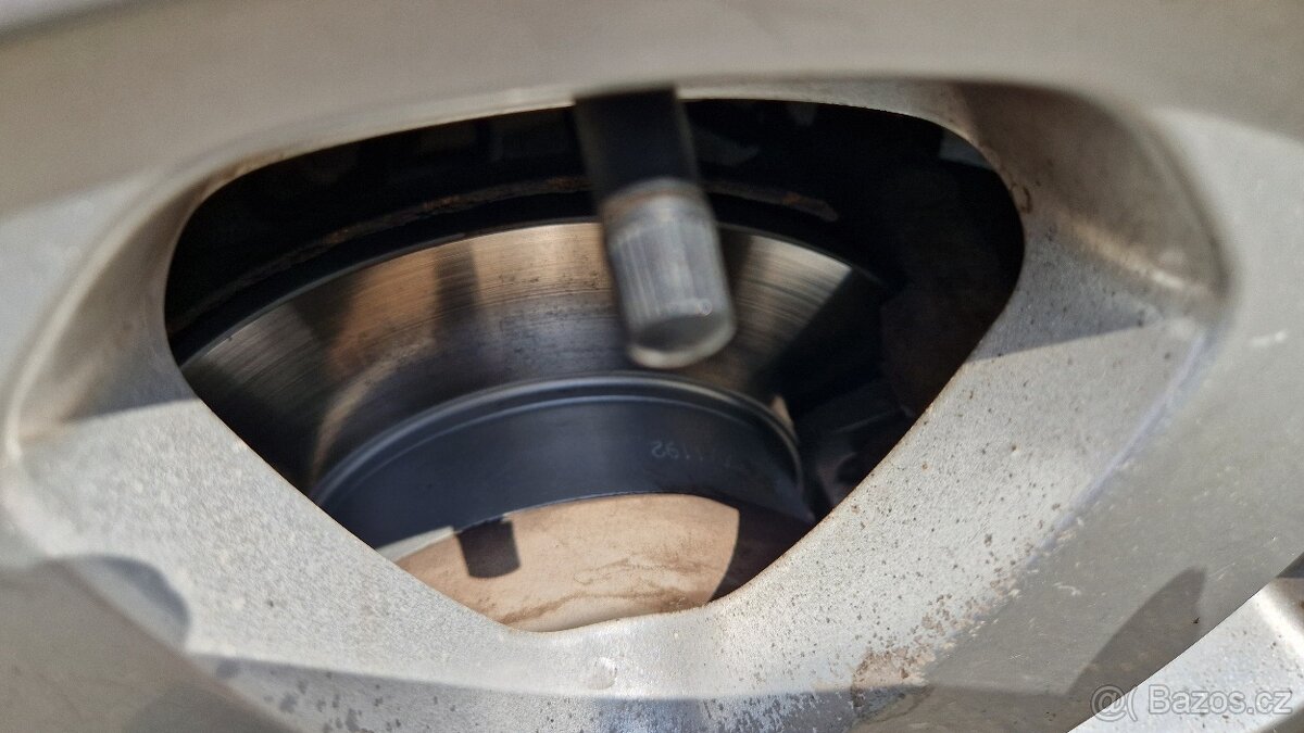 VW Golf IV 1,4 16V motor: AXP - 110tis.Km - 10