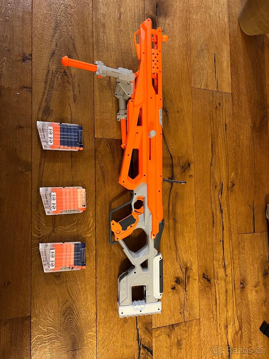 Nerf pistole + příslušenství - 10