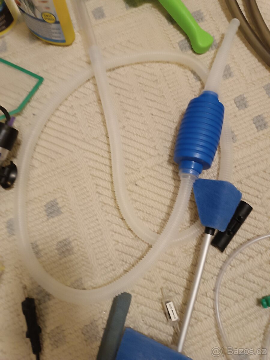 Akvárium včetně vybavení - 10