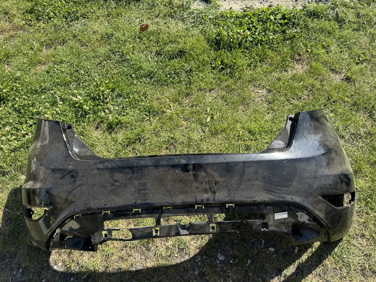 Zadní nárazník Ford Fiesta MK7 - 10