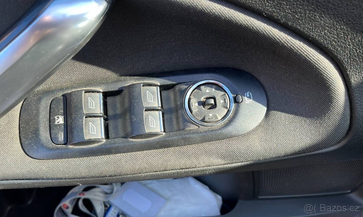 Ford Mondeo 2.2TDCi - 10