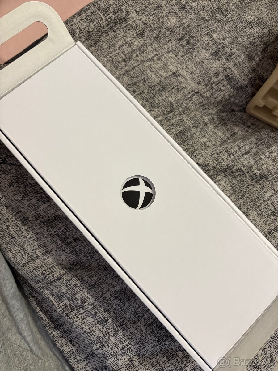 Xbox Series S 1TB Robot White - 10