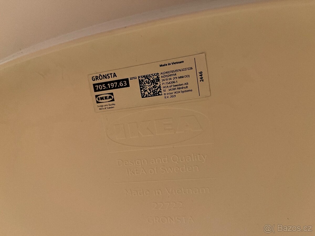 Jídelní stůl + 2 židle - 10