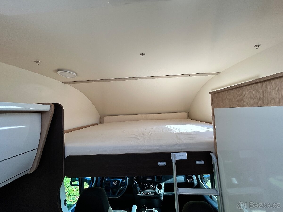 Obytné auto/ bydlík/ alkovna/ obytňák k pronájmu - 10
