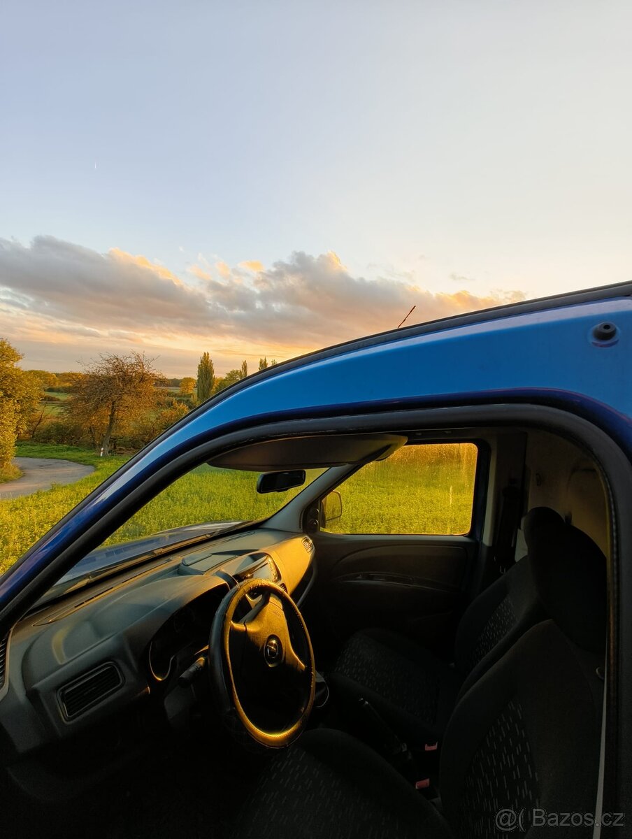 Opel Combo D Van - 10