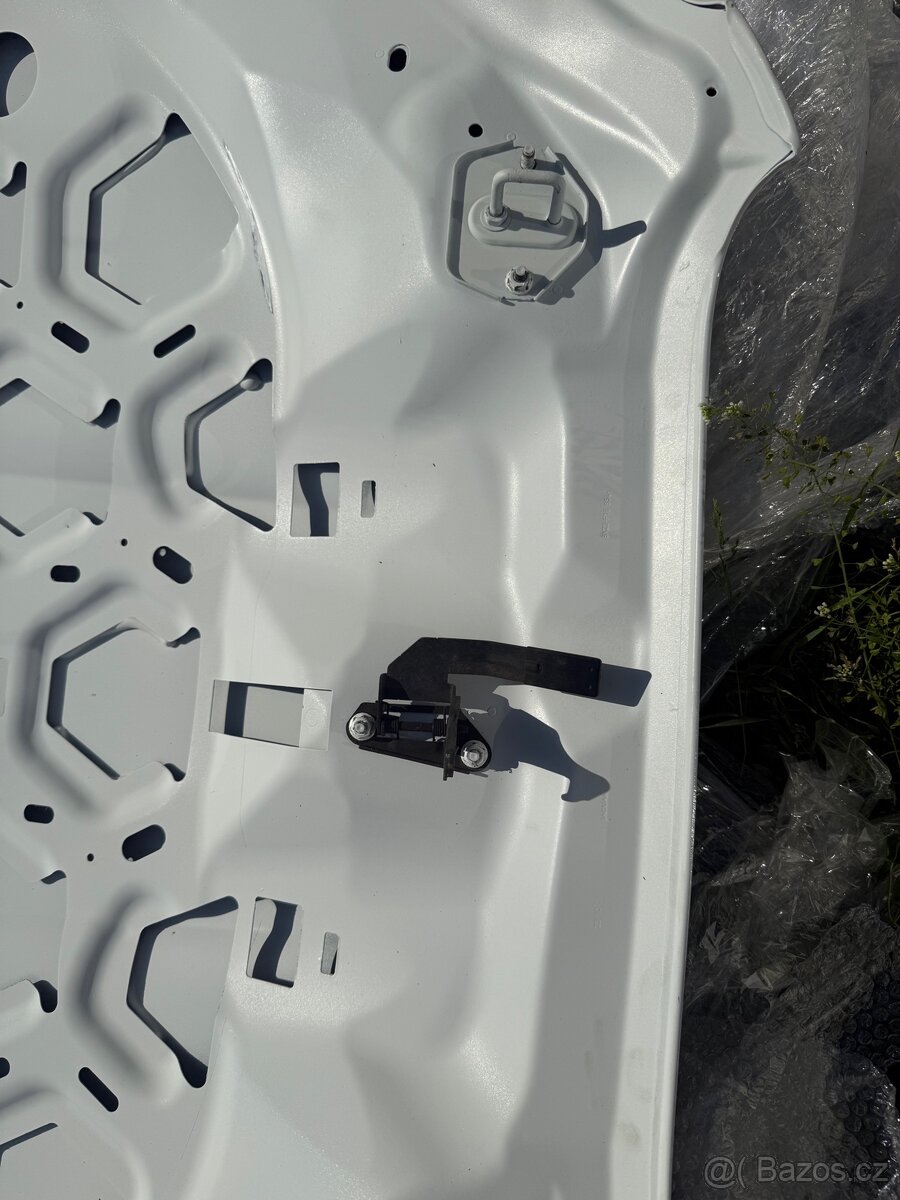 Kapota Jaguar XF 2010 Bílá - 10