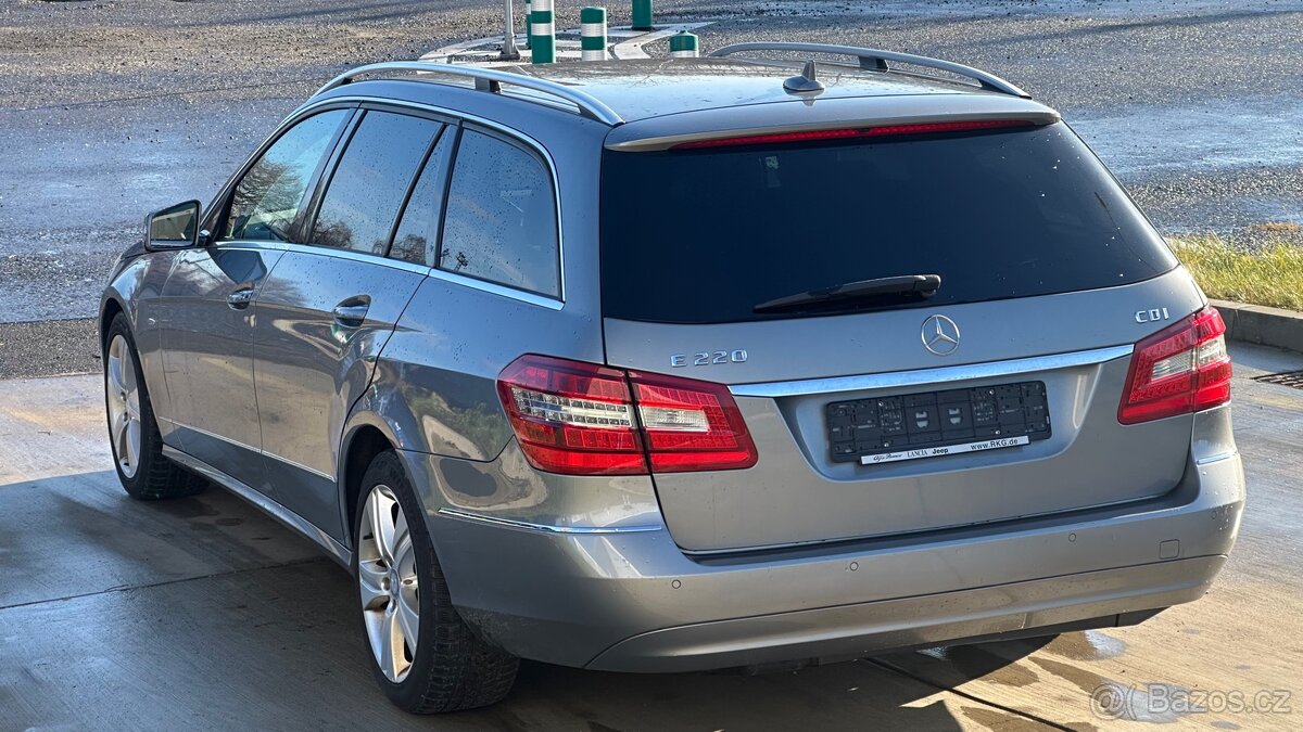 Mercedes-Benz E-Class W212 220 CDI • Avantgarde • 2011 - 10