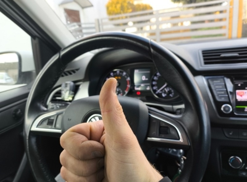 ROLOVACI KOLECKA NA MULTIFUNKCNI VOLANT - 10