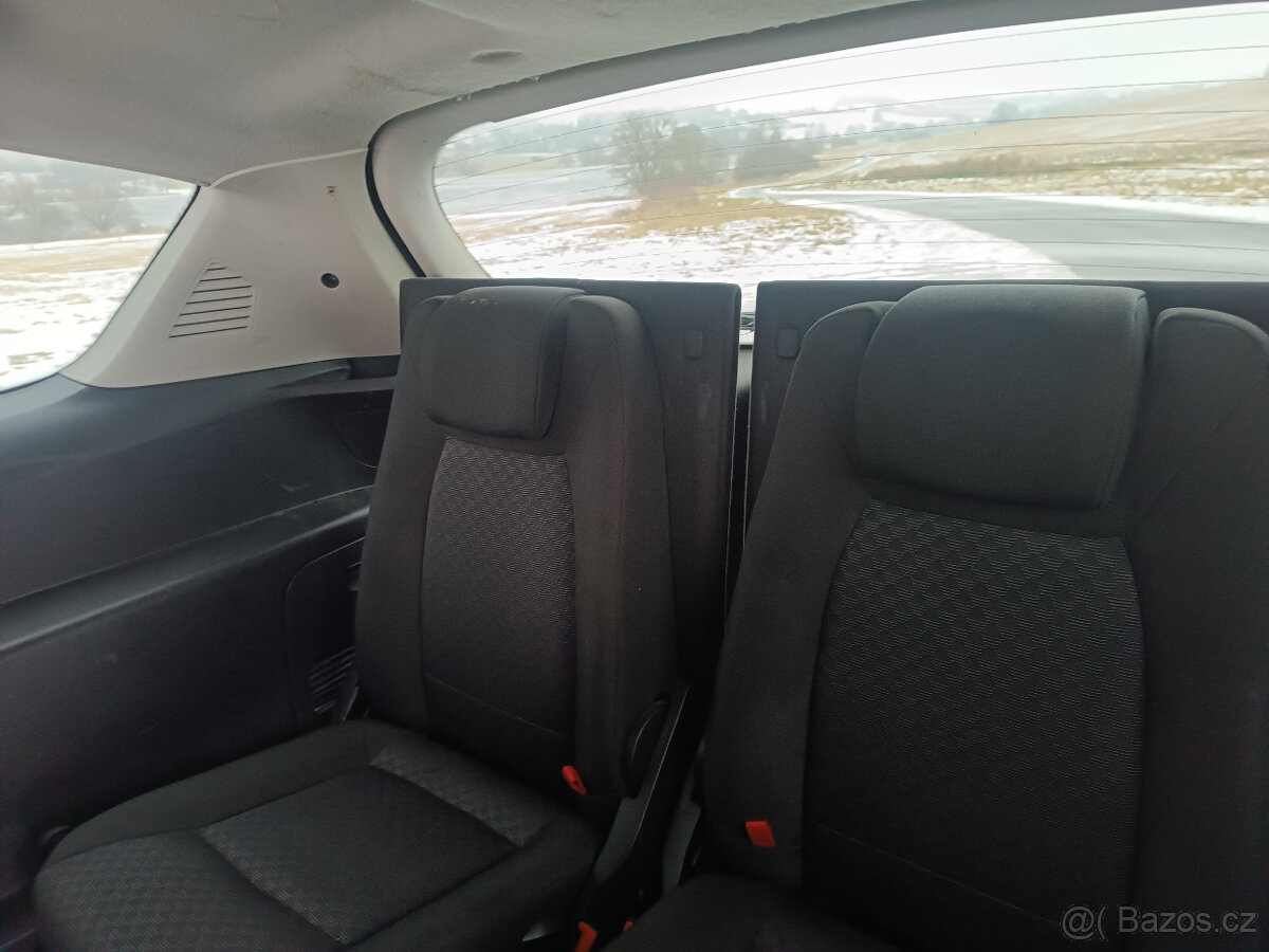 Ford S MAX 2.0 i benzín flexifulel TITANIUM 7 míst - 10