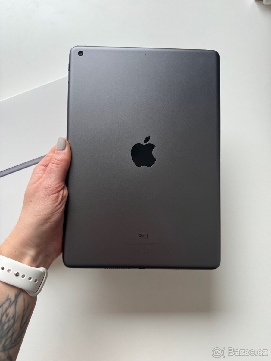 iPad 9. generace 64 GB wifi s příslušenstvím - 10