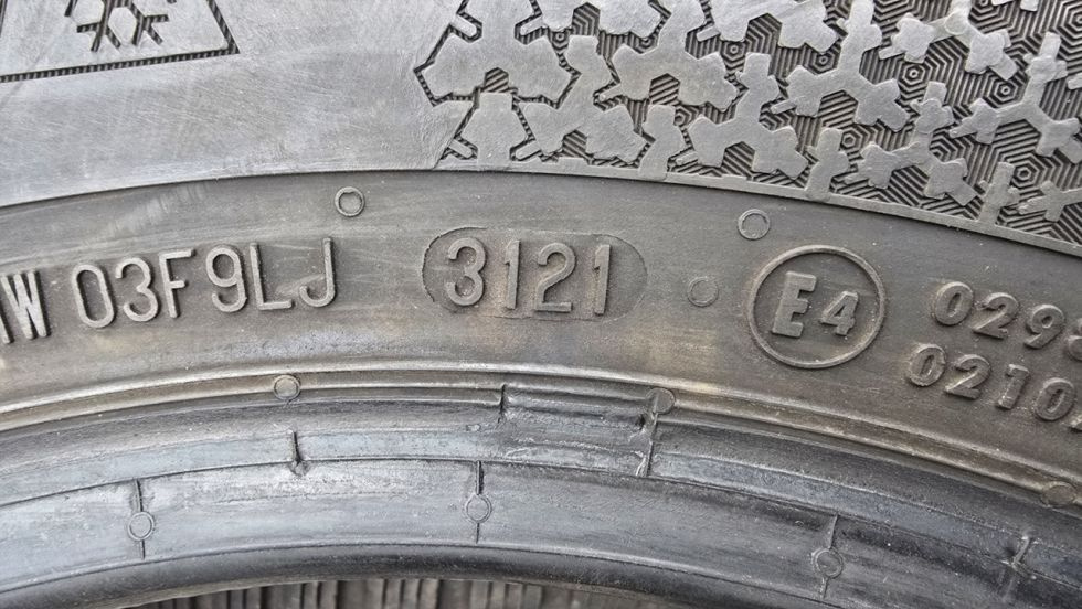 Zimní pneu 195/65R15 Continental - 10