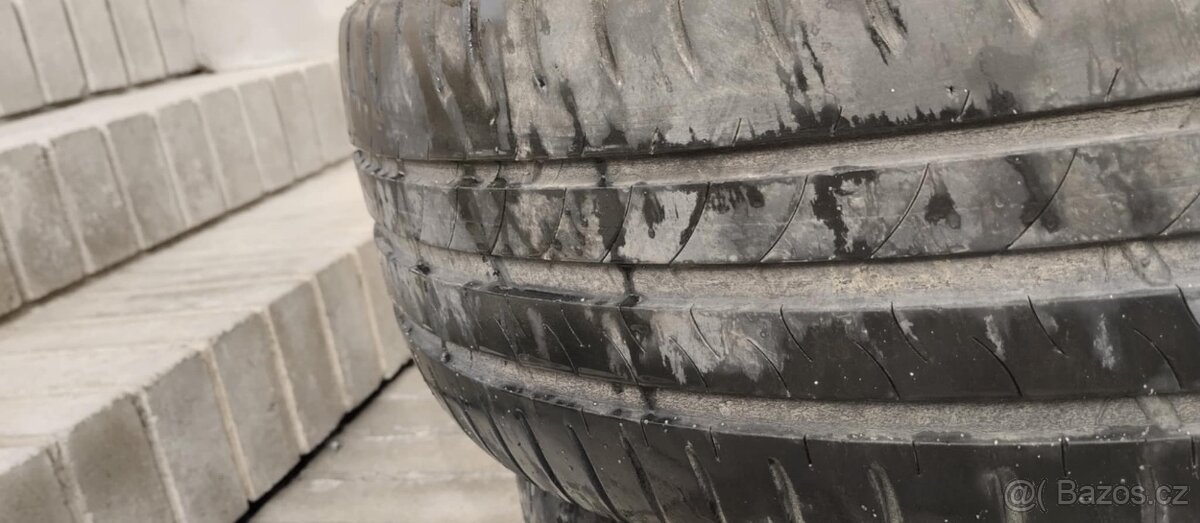 Michelin 205/55/16 - 10