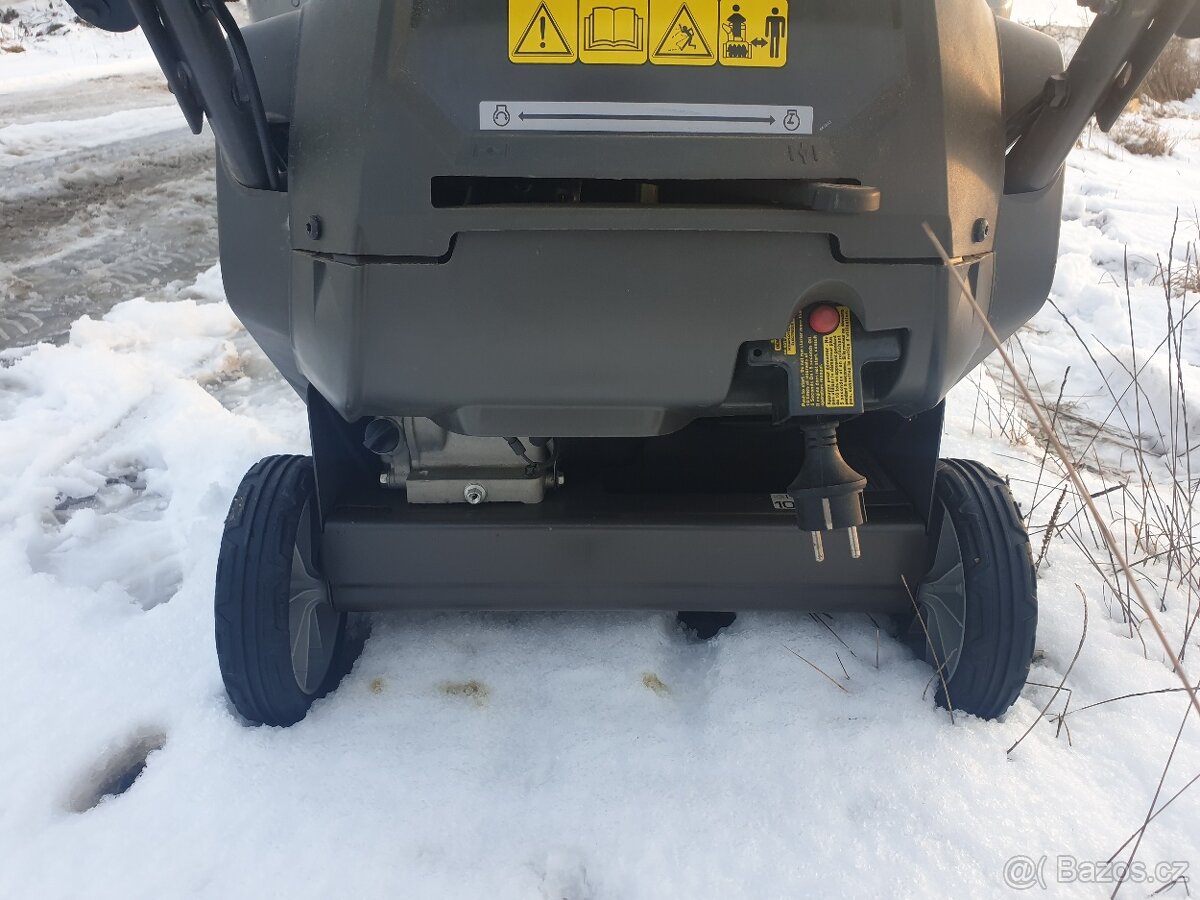 Husqvarna sněhová fréza - 10