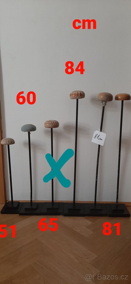 Stojánky na klobouky - 10